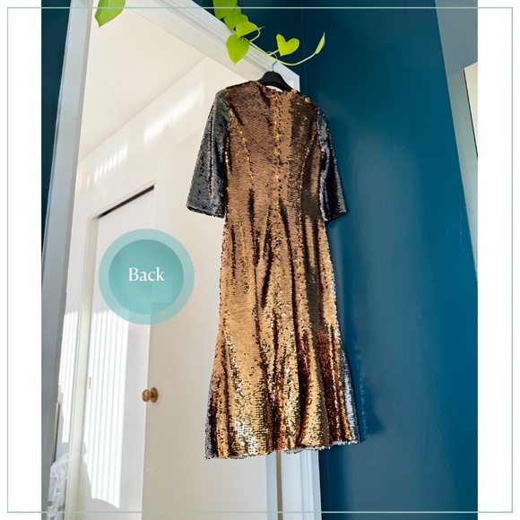 $4950 Dolce & Gabbana Silver and Gold Long Sleeve Sequined Runway Dress - Picture 9 of 9